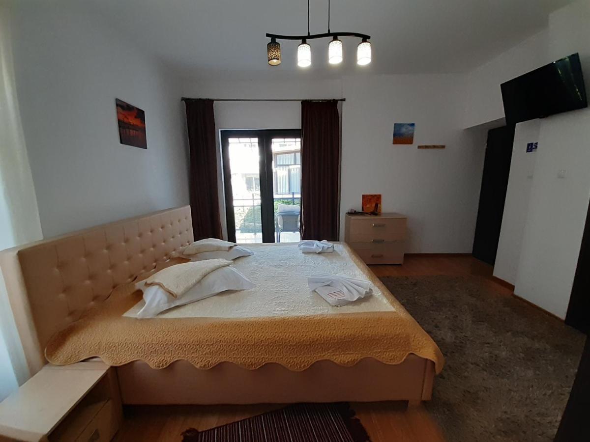 Apartamento Copou Holding House Iasi Exterior foto