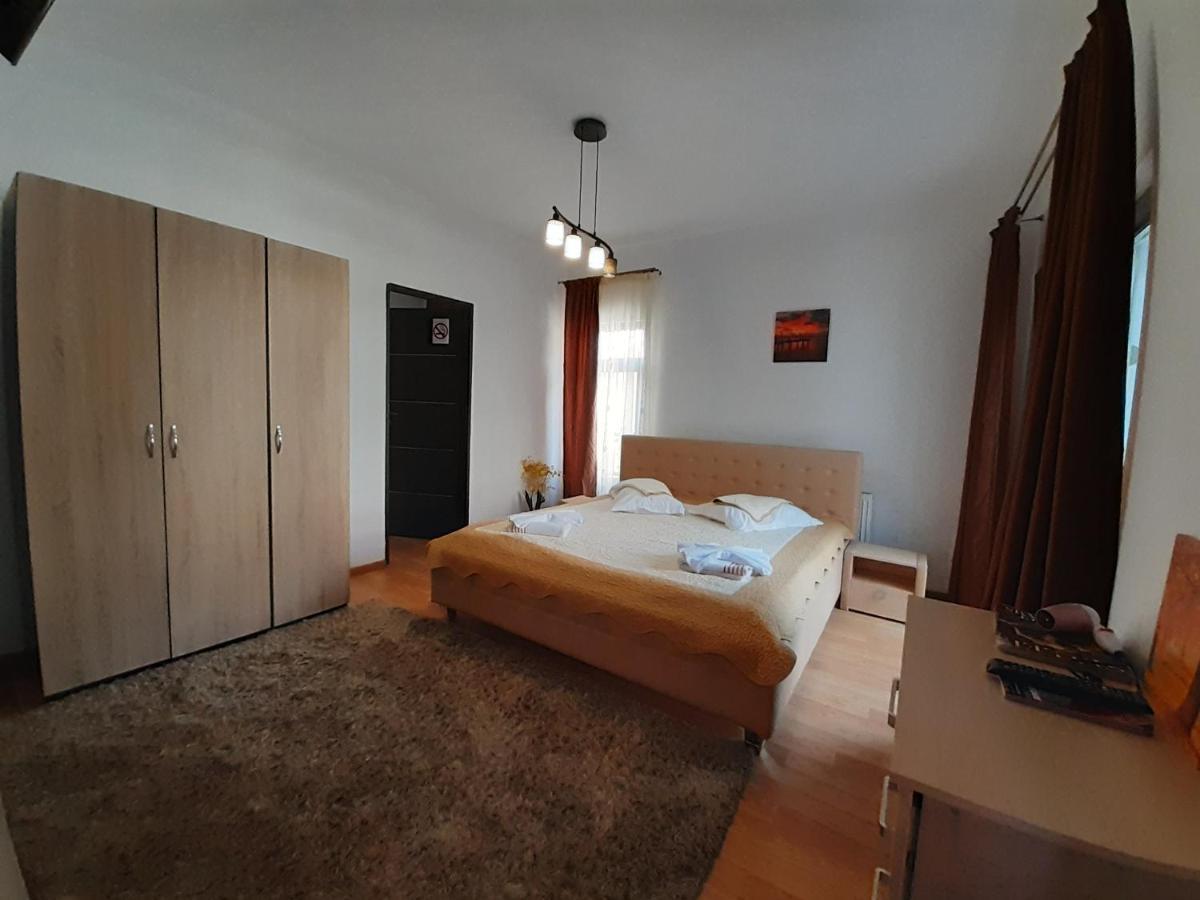 Apartamento Copou Holding House Iasi Exterior foto