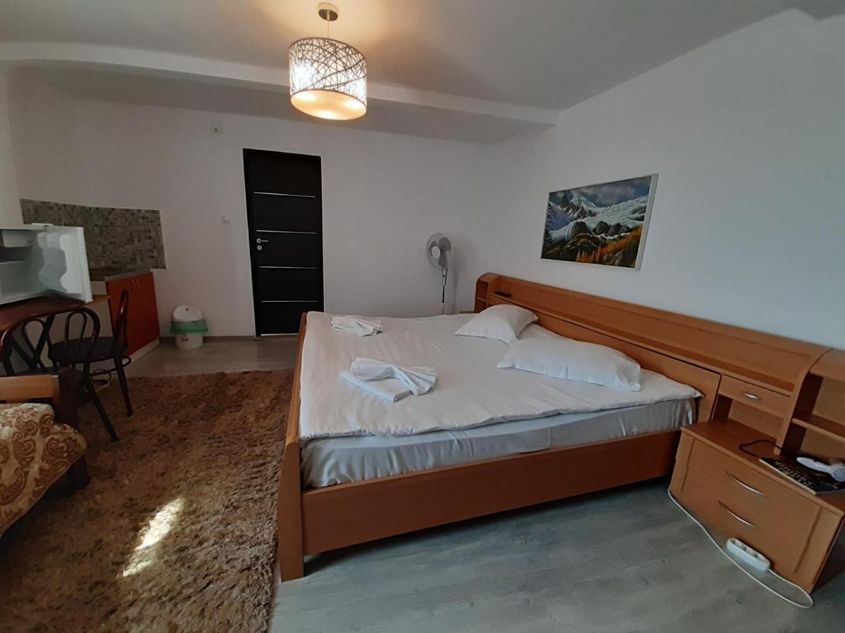 Apartamento Copou Holding House Iasi Exterior foto