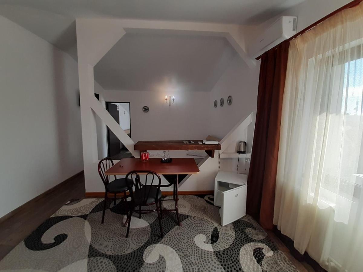 Apartamento Copou Holding House Iasi Exterior foto