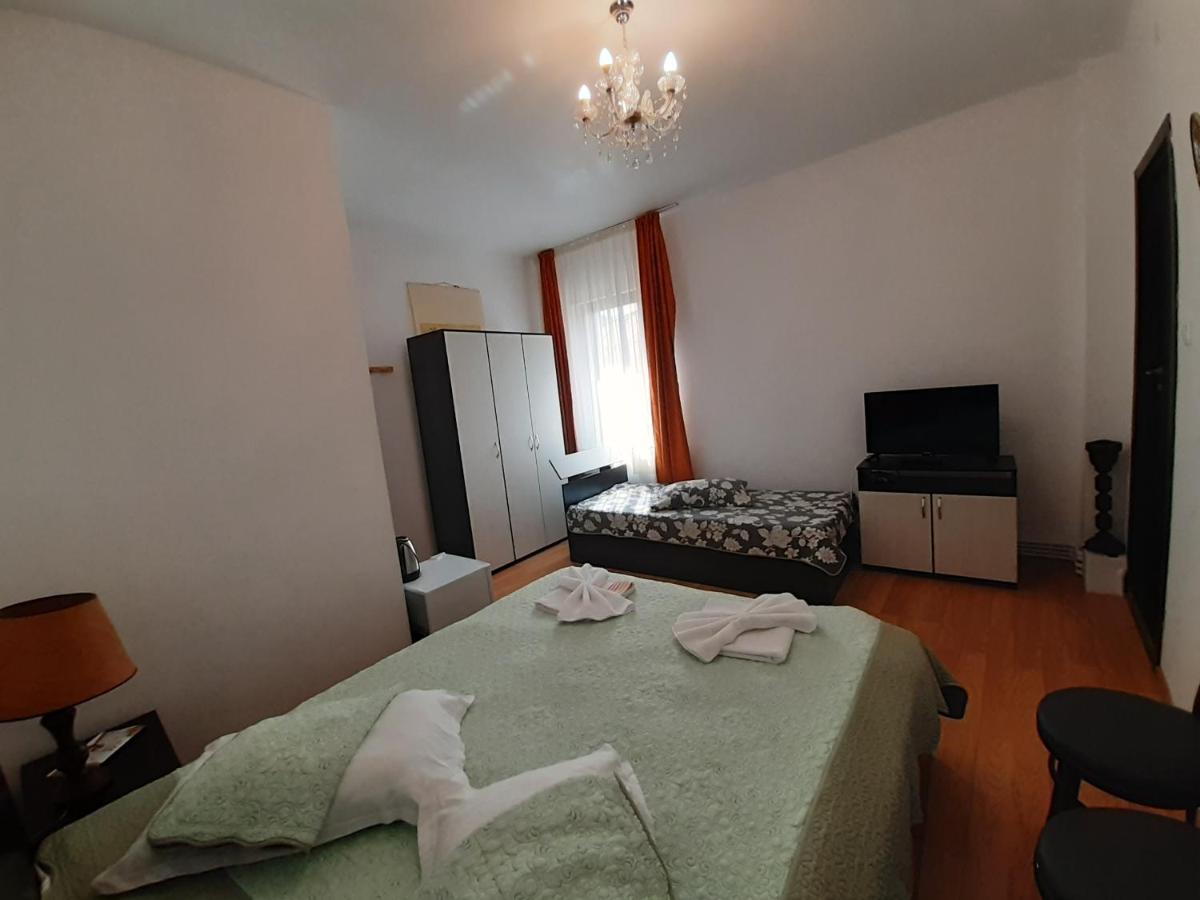 Apartamento Copou Holding House Iasi Exterior foto
